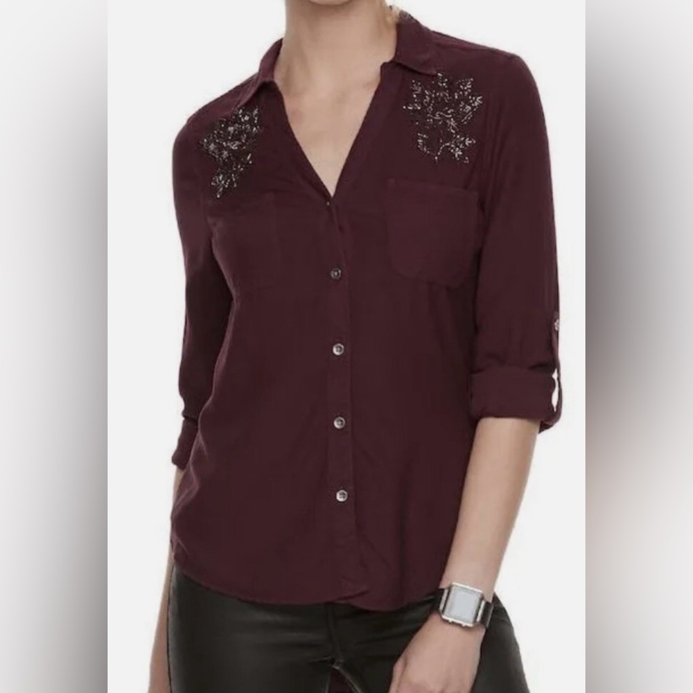 Rock & Republic - Top - Collared Button Up - Medium Long Sleeve Maroon Burgundy